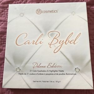 Carli Bybel Deluxe Edition Palette